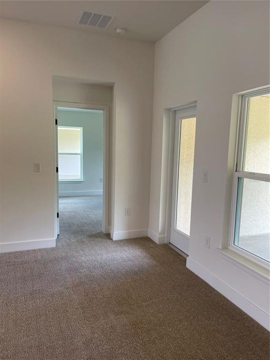 En Venta: $412,900 (4 camas, 2 baños, 1820 Pies cuadrados)