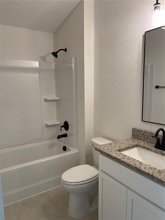En Venta: $412,900 (4 camas, 2 baños, 1820 Pies cuadrados)
