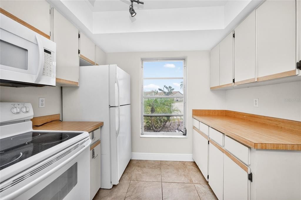For Sale: $359,000 (4 beds, 0 baths, 2188 Square Feet)