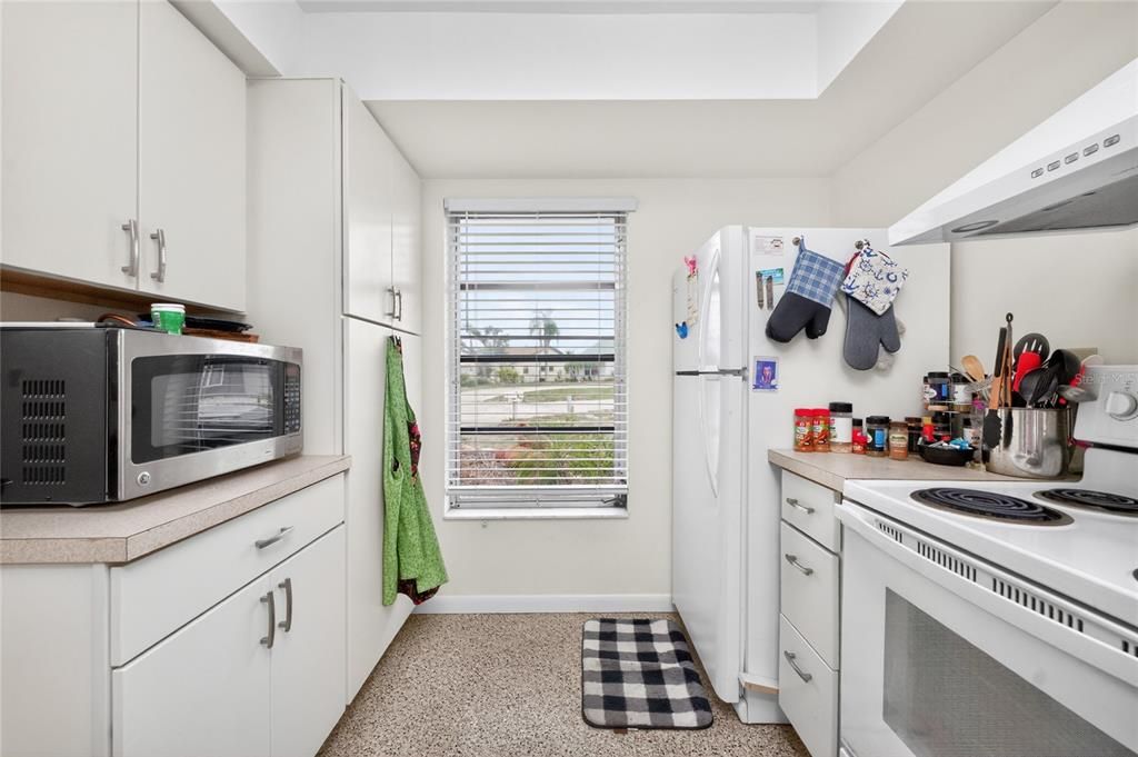 For Sale: $359,000 (4 beds, 0 baths, 2188 Square Feet)