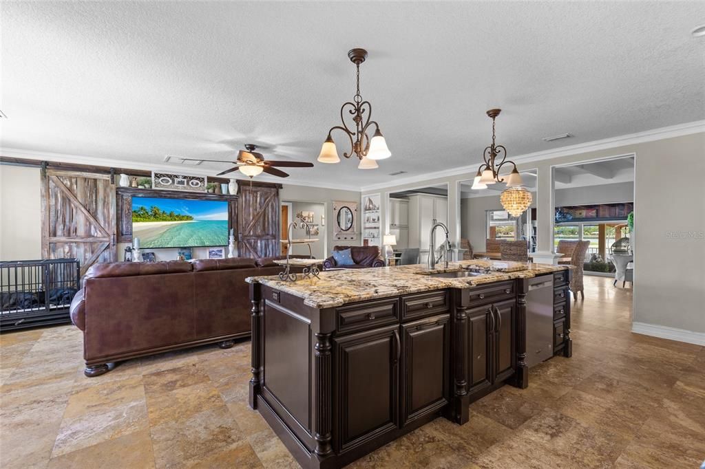 For Sale: $1,650,000 (3 beds, 3 baths, 3075 Square Feet)