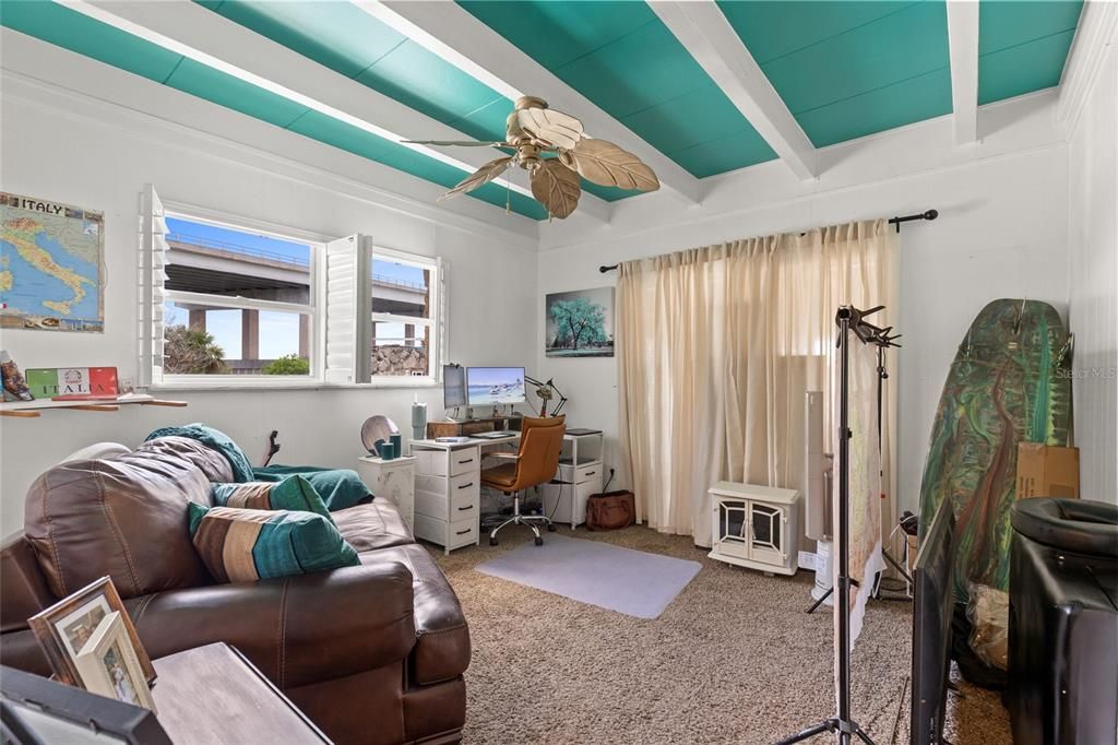 For Sale: $1,650,000 (3 beds, 3 baths, 3075 Square Feet)