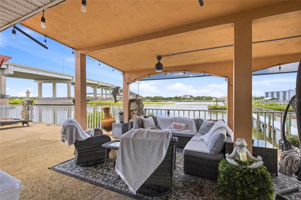 For Sale: $1,650,000 (3 beds, 3 baths, 3075 Square Feet)