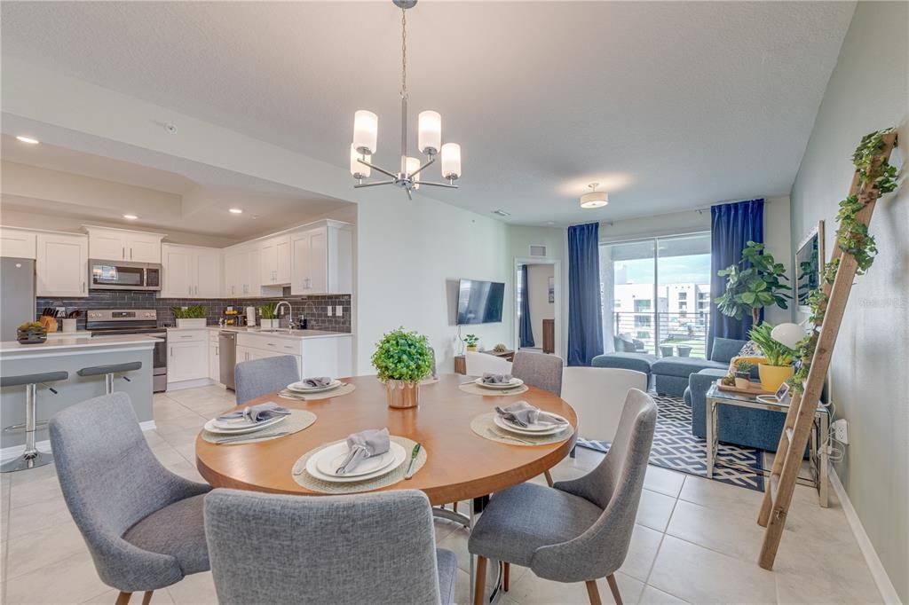 For Sale: $369,000 (3 beds, 2 baths, 1329 Square Feet)