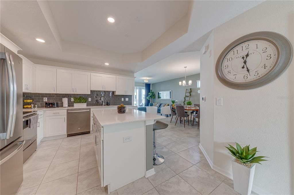 For Sale: $369,000 (3 beds, 2 baths, 1329 Square Feet)