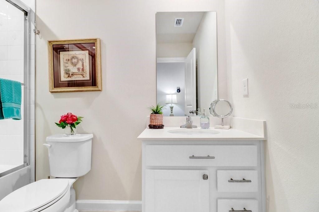 For Sale: $285,000 (3 beds, 2 baths, 1632 Square Feet)