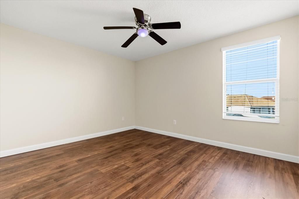 For Rent: $2,590 (4 beds, 2 baths, 2542 Square Feet)