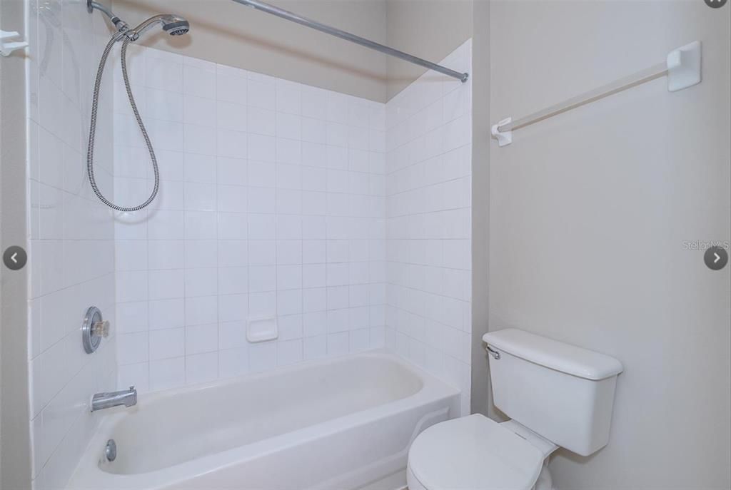 En Venta: $229,000 (3 camas, 2 baños, 1408 Pies cuadrados)