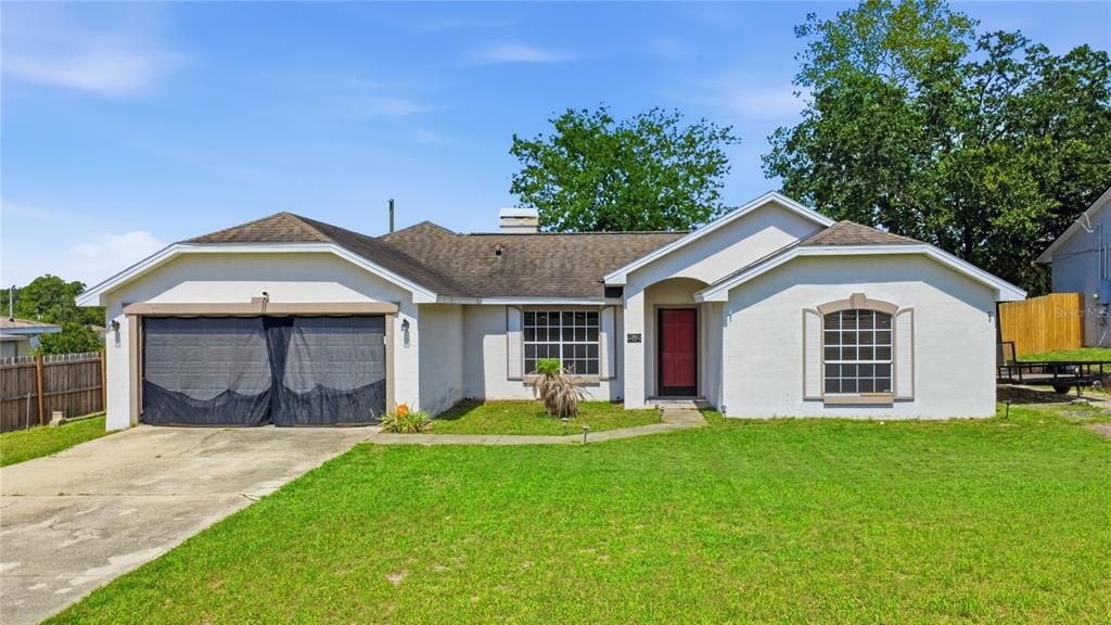 En Venta: $295,000 (4 camas, 2 baños, 1701 Pies cuadrados)