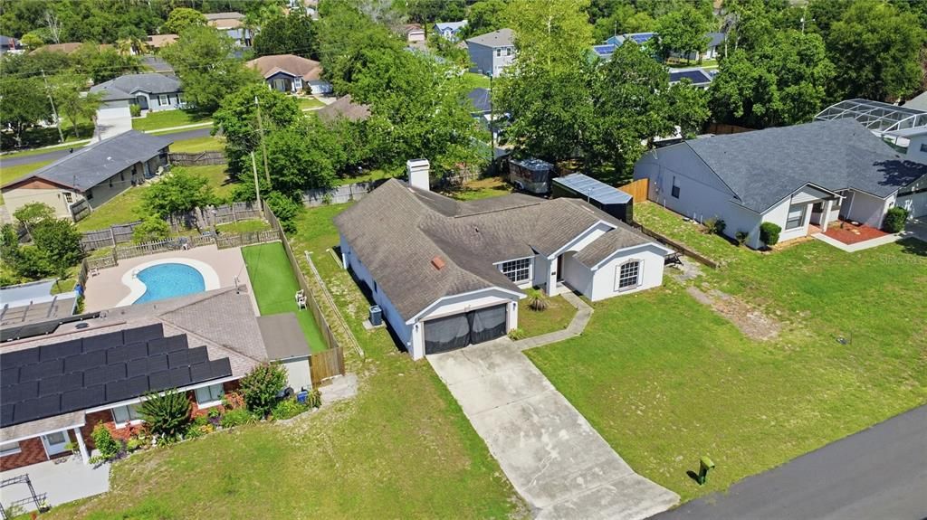 En Venta: $295,000 (4 camas, 2 baños, 1701 Pies cuadrados)