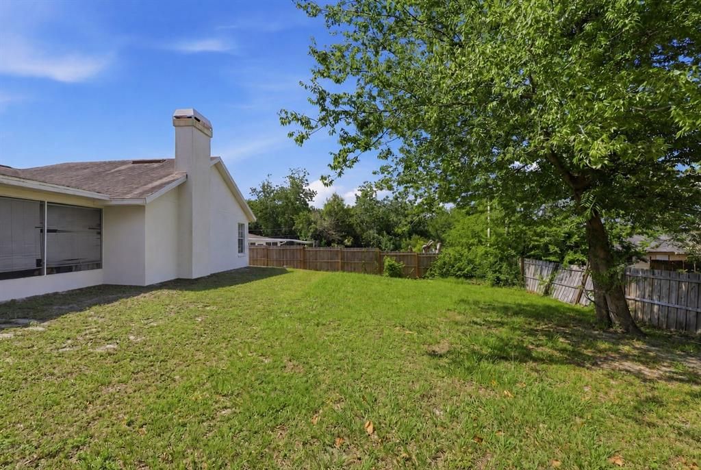 En Venta: $295,000 (4 camas, 2 baños, 1701 Pies cuadrados)