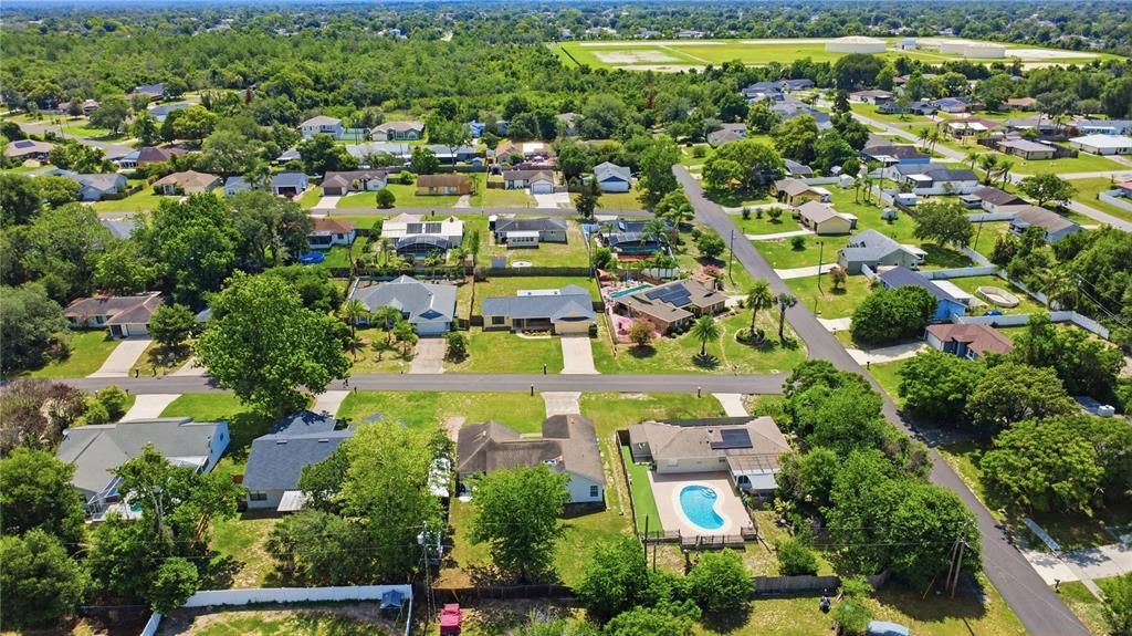 En Venta: $295,000 (4 camas, 2 baños, 1701 Pies cuadrados)