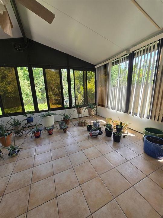 For Sale: $459,000 (4 beds, 3 baths, 2364 Square Feet)
