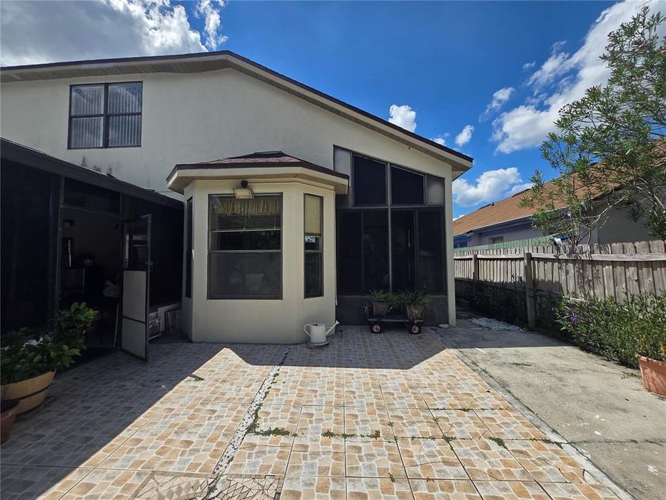 For Sale: $459,000 (4 beds, 3 baths, 2364 Square Feet)