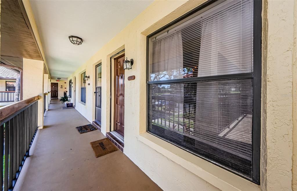 For Rent: $1,720 (1 beds, 1 baths, 750 Square Feet)
