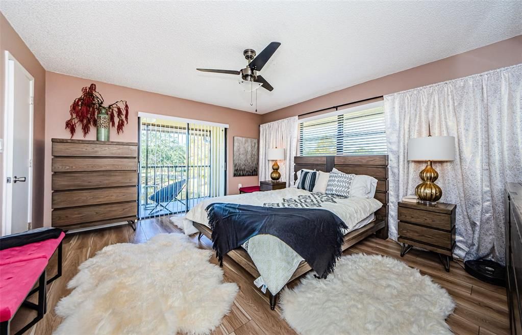 For Rent: $1,720 (1 beds, 1 baths, 750 Square Feet)