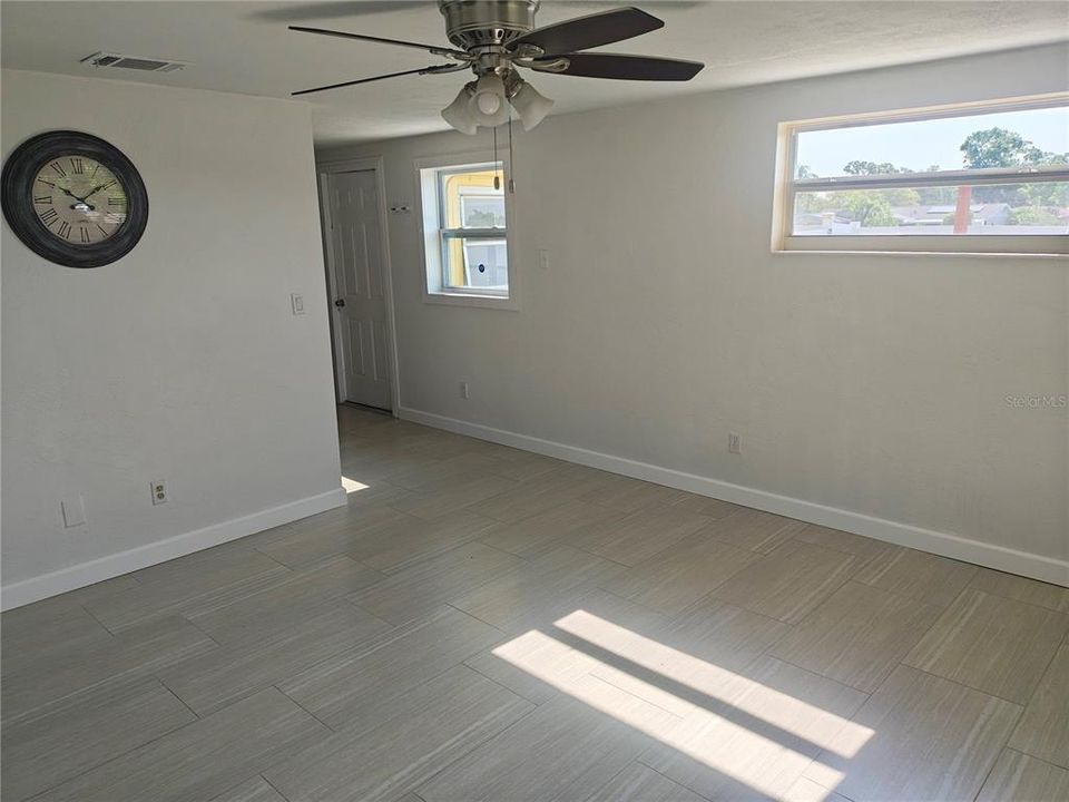 For Sale: $430,000 (4 beds, 0 baths, 1592 Square Feet)
