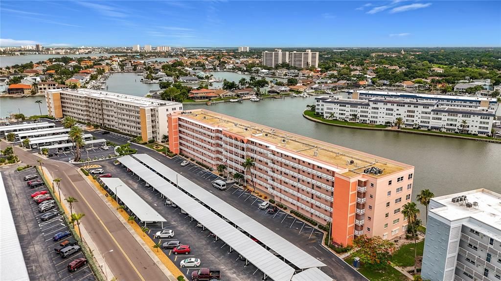 For Sale: $299,500 (2 beds, 2 baths, 1120 Square Feet)