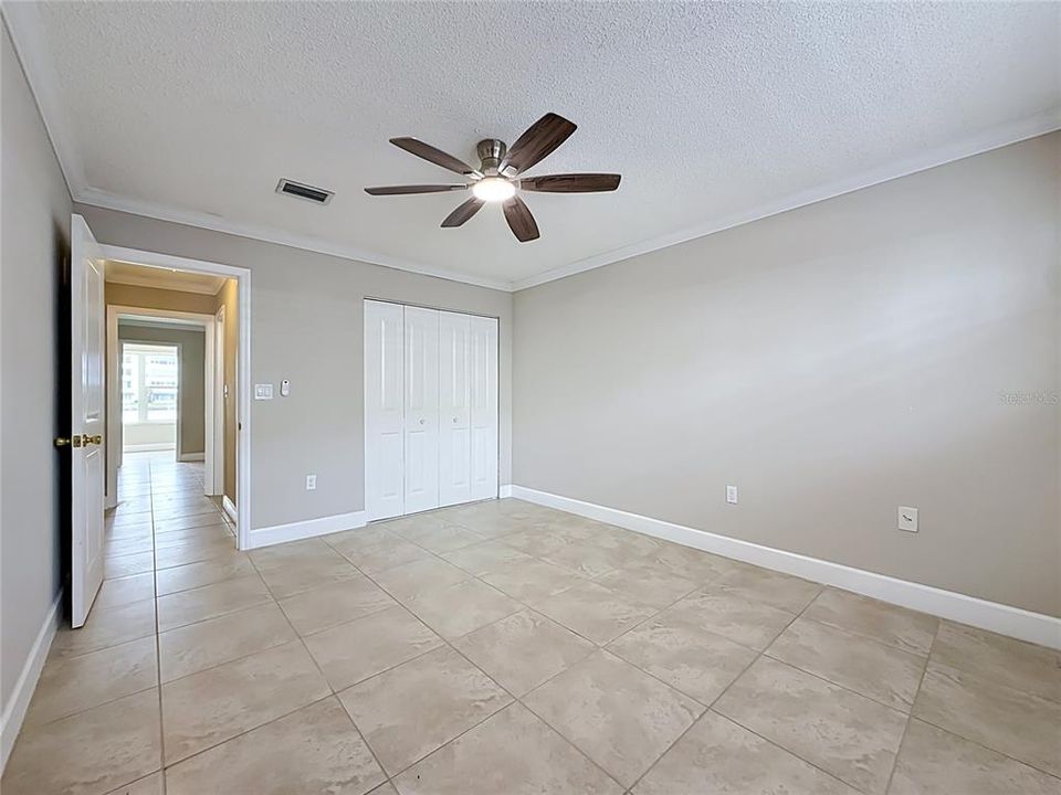 For Sale: $299,500 (2 beds, 2 baths, 1120 Square Feet)