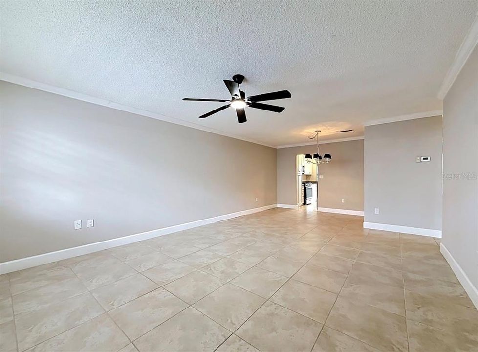 For Sale: $299,500 (2 beds, 2 baths, 1120 Square Feet)
