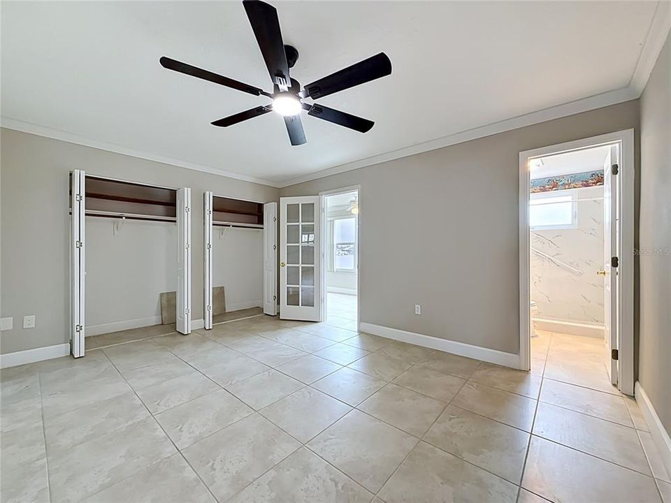 For Sale: $299,500 (2 beds, 2 baths, 1120 Square Feet)