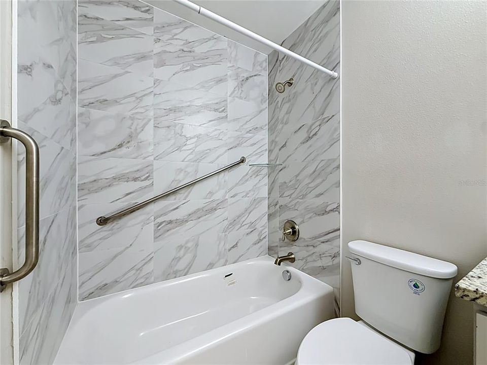 For Sale: $299,500 (2 beds, 2 baths, 1120 Square Feet)