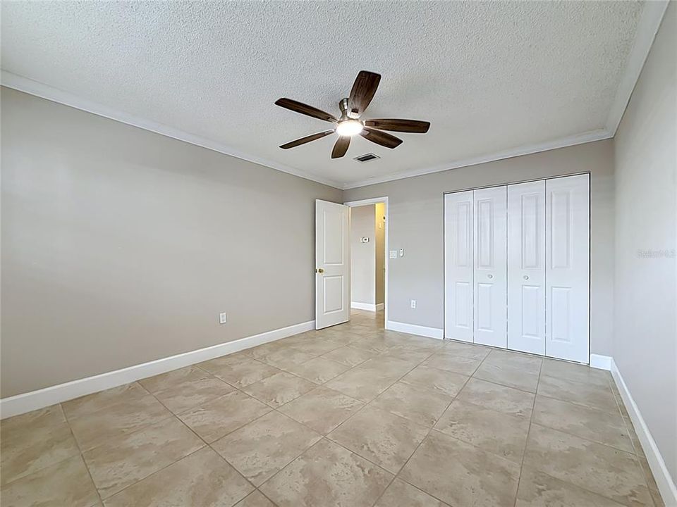 For Sale: $299,500 (2 beds, 2 baths, 1120 Square Feet)