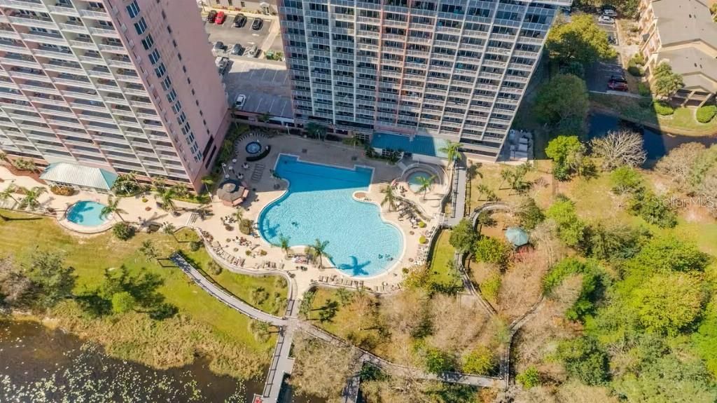 For Sale: $375,900 (2 beds, 2 baths, 1078 Square Feet)