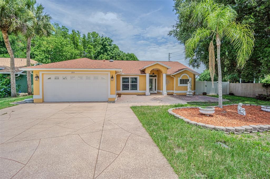 For Sale: $415,000 (3 beds, 2 baths, 2174 Square Feet)