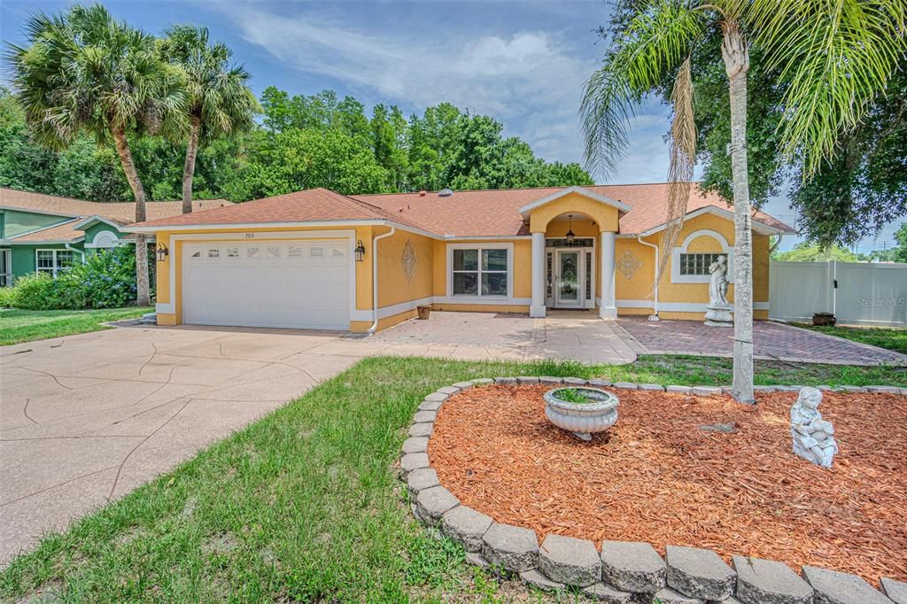 For Sale: $415,000 (3 beds, 2 baths, 2174 Square Feet)