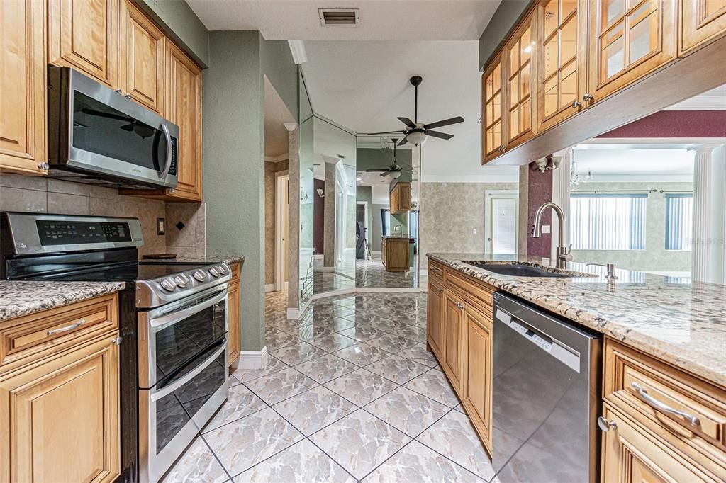 For Sale: $415,000 (3 beds, 2 baths, 2174 Square Feet)