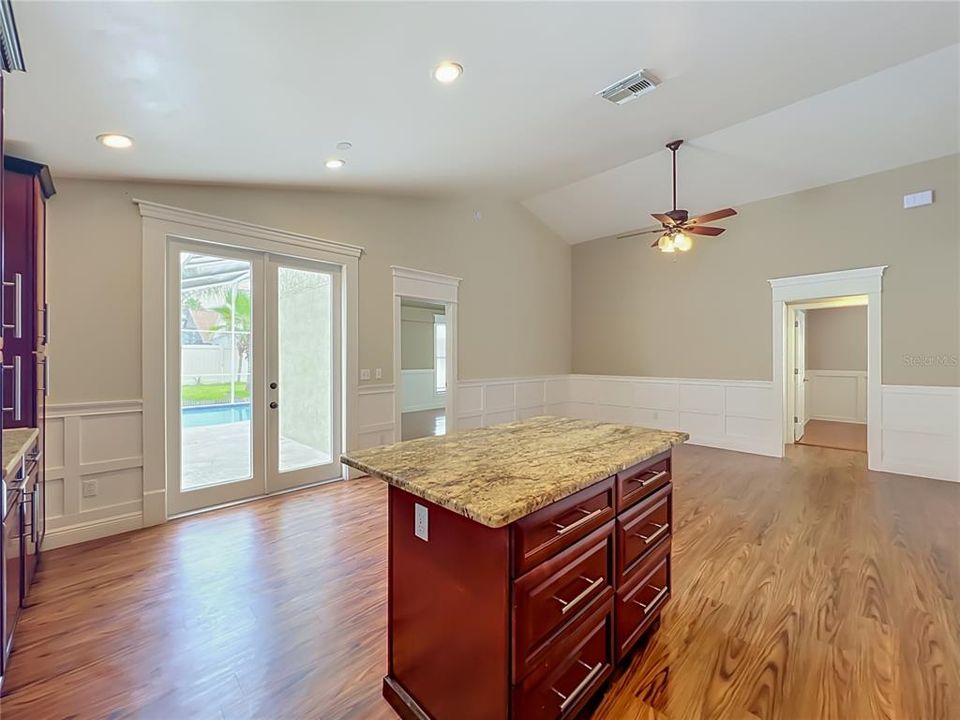 待售: $469,999 (3 贝兹, 2 浴室, 1578 平方英尺)