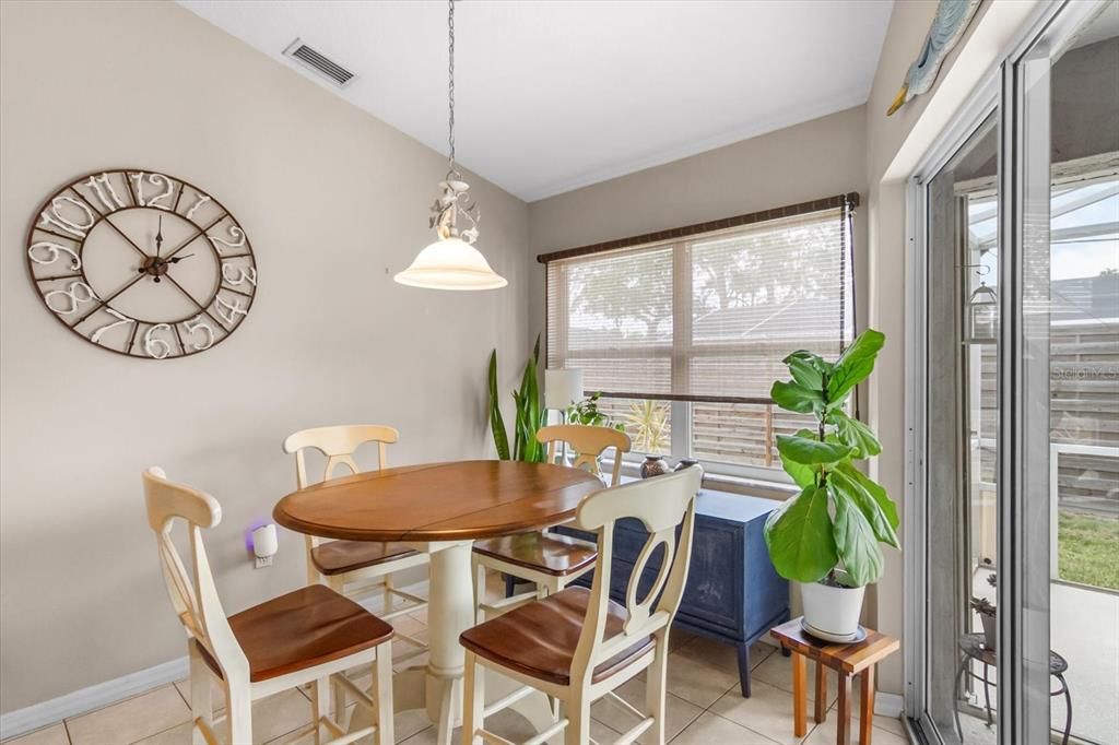 For Sale: $450,000 (3 beds, 2 baths, 1640 Square Feet)