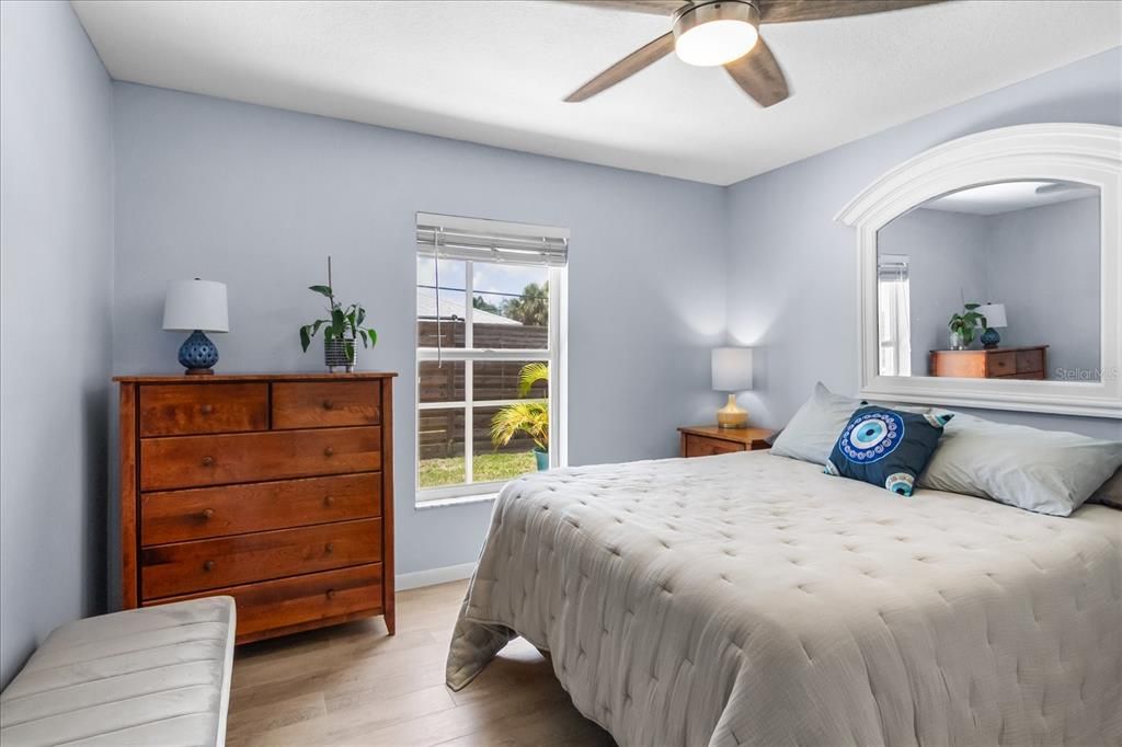 For Sale: $450,000 (3 beds, 2 baths, 1640 Square Feet)