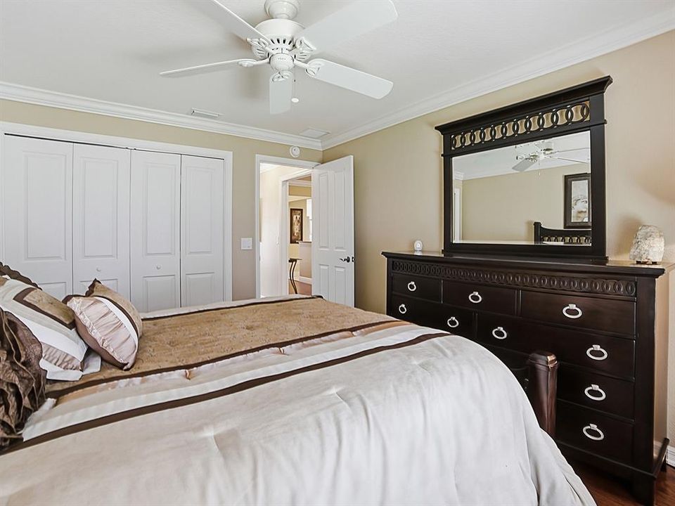 For Sale: $429,900 (3 beds, 2 baths, 1517 Square Feet)