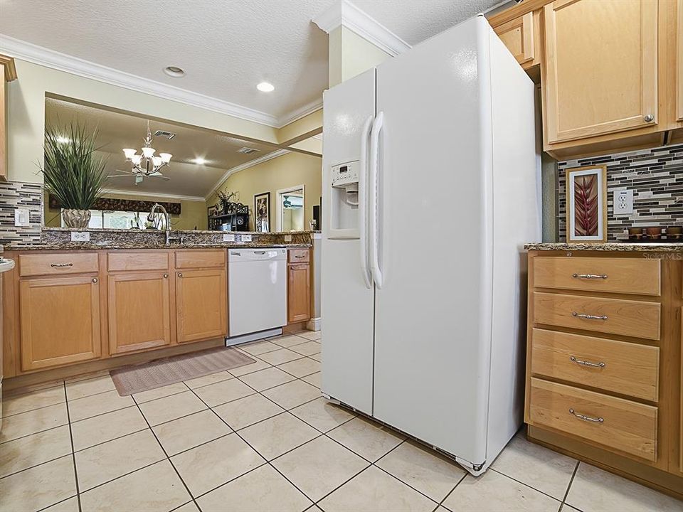 For Sale: $429,900 (3 beds, 2 baths, 1517 Square Feet)