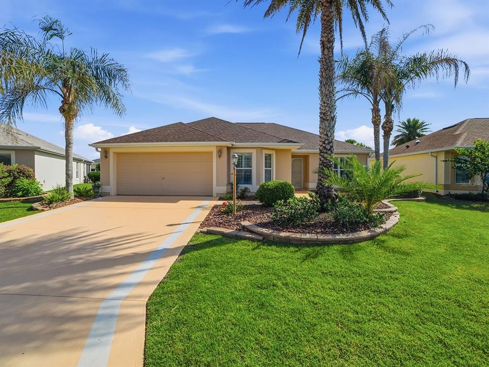 For Sale: $429,900 (3 beds, 2 baths, 1517 Square Feet)