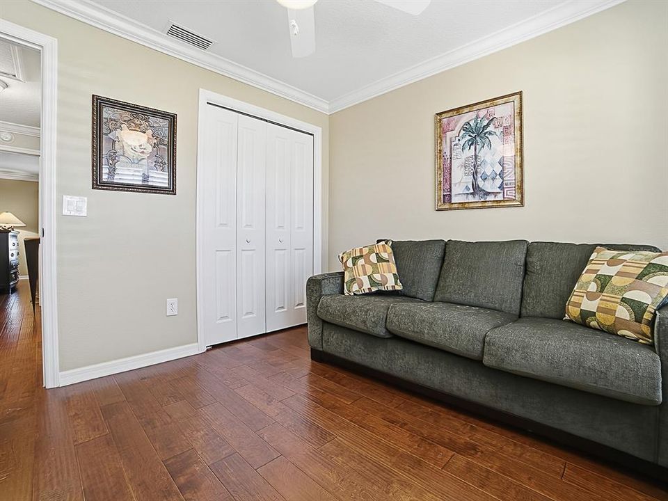 For Sale: $429,900 (3 beds, 2 baths, 1517 Square Feet)