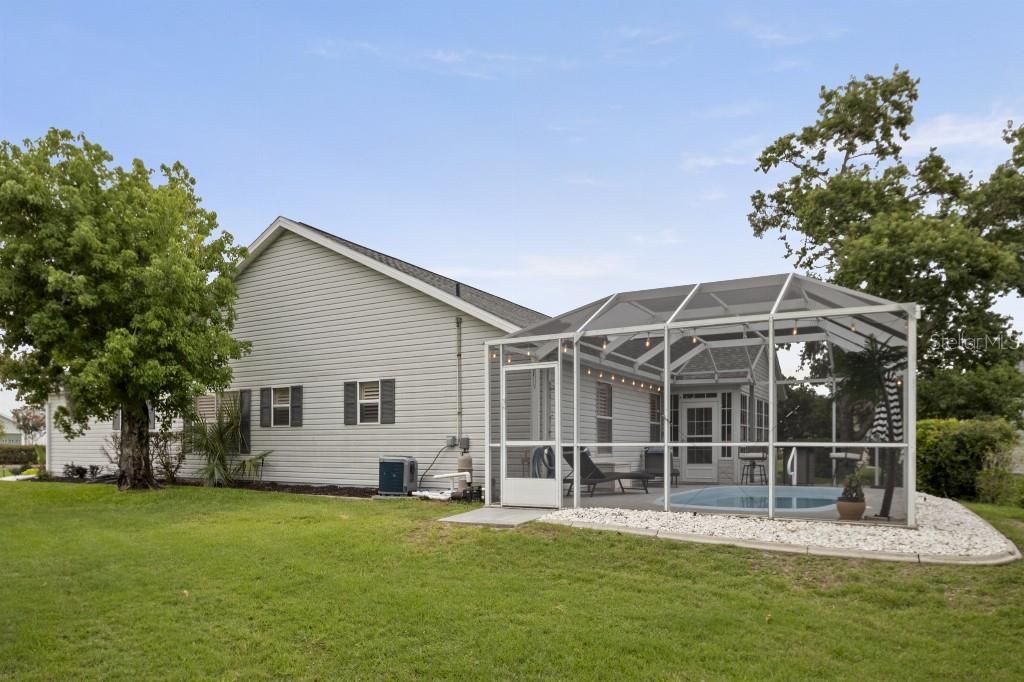 For Sale: $575,000 (3 beds, 2 baths, 2256 Square Feet)