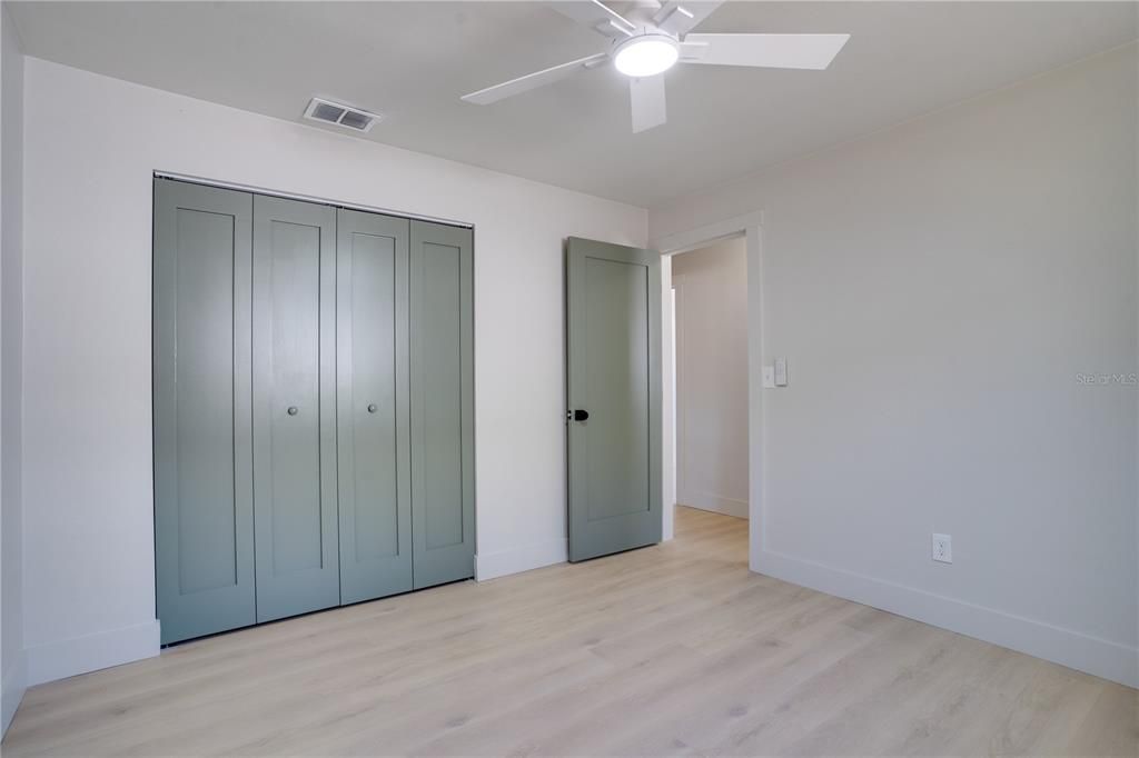 For Sale: $625,000 (4 beds, 2 baths, 1563 Square Feet)