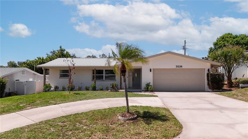 For Sale: $625,000 (4 beds, 2 baths, 1563 Square Feet)