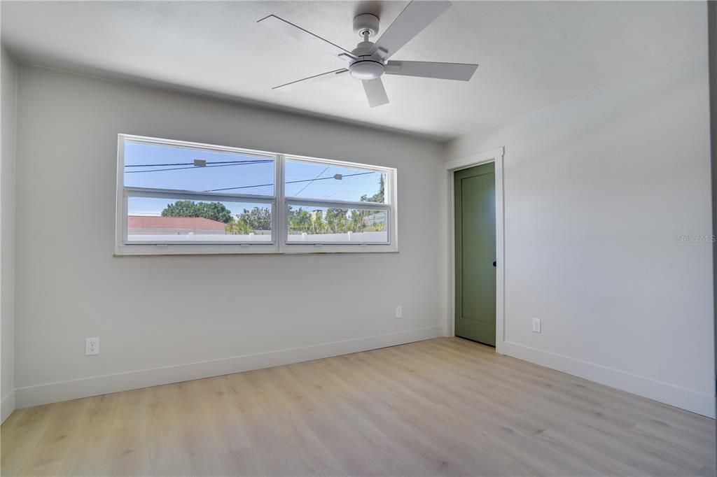 For Sale: $625,000 (4 beds, 2 baths, 1563 Square Feet)