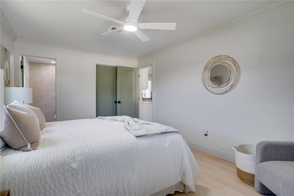 For Sale: $625,000 (4 beds, 2 baths, 1563 Square Feet)