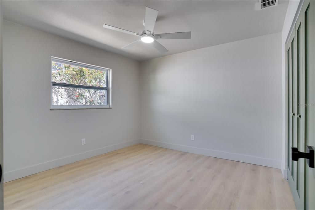 For Sale: $625,000 (4 beds, 2 baths, 1563 Square Feet)