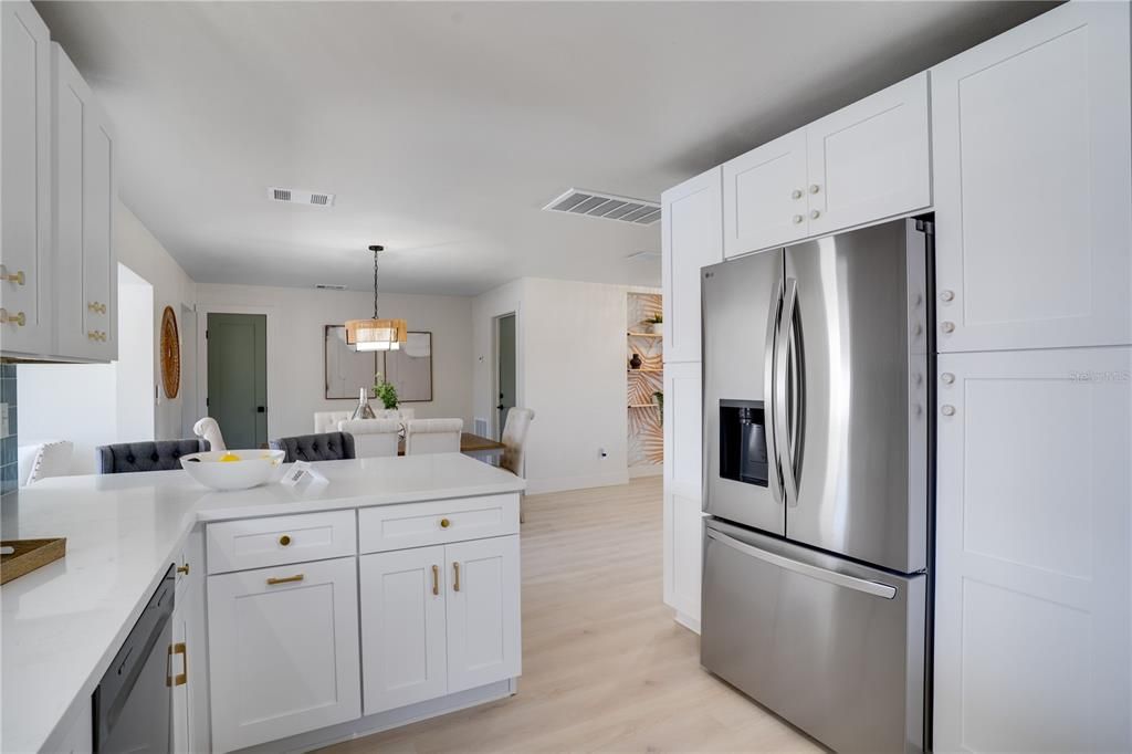 For Sale: $625,000 (4 beds, 2 baths, 1563 Square Feet)