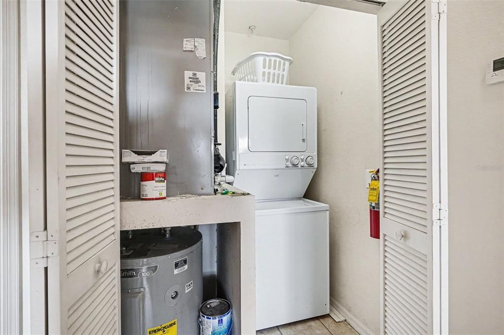 For Sale: $249,900 (3 beds, 2 baths, 1227 Square Feet)