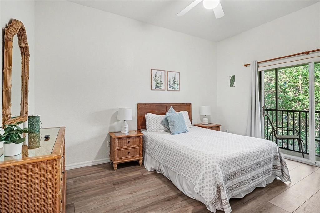 For Sale: $249,900 (3 beds, 2 baths, 1227 Square Feet)