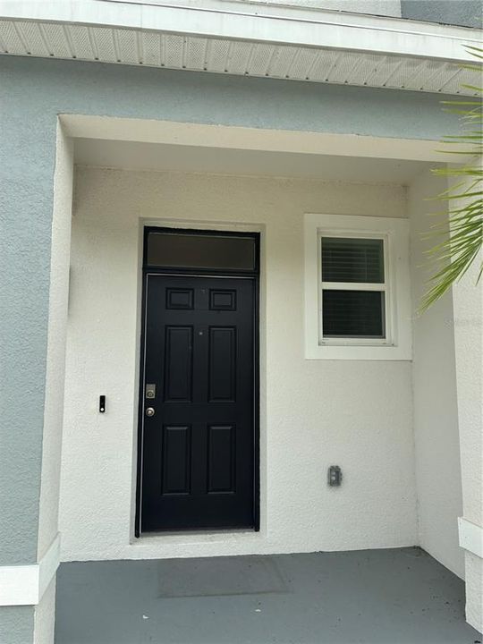 For Rent: $2,300 (3 beds, 2 baths, 1758 Square Feet)