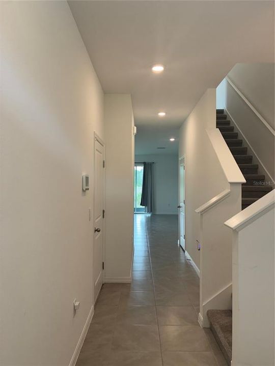 For Rent: $2,300 (3 beds, 2 baths, 1758 Square Feet)