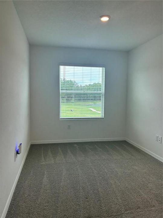 For Rent: $2,300 (3 beds, 2 baths, 1758 Square Feet)